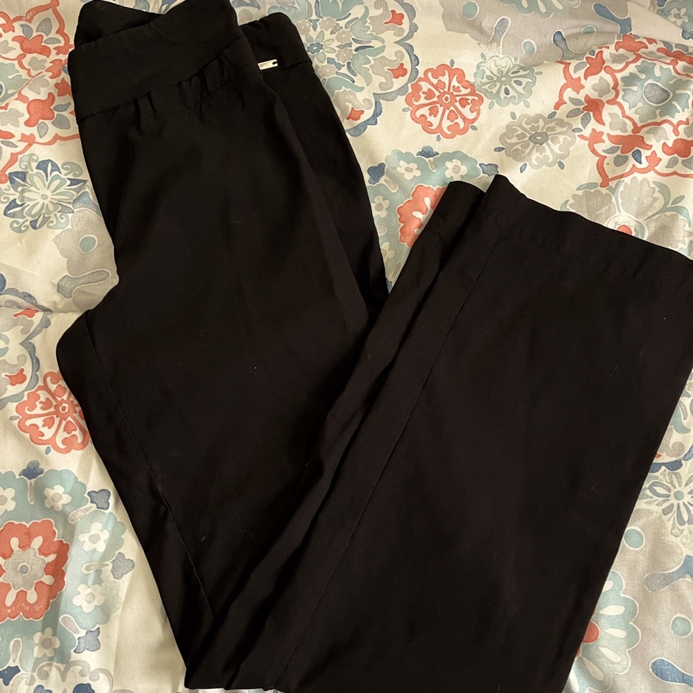 Rekucci size 8 comfortable dress pants with stretch!